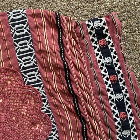 Free People Embroidered Pullover Poncho Top Boho Crochet Front Tied Sides Medium - Picture 7 of 9